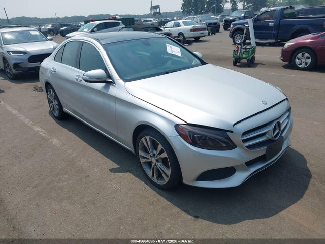 2015 MERCEDES-BENZ C LUXURY 4MATIC