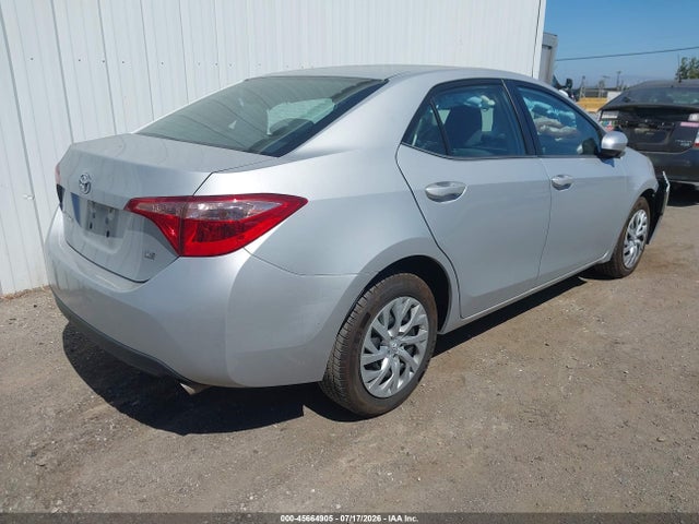 2017 Toyota COROLLA LE — фото 4