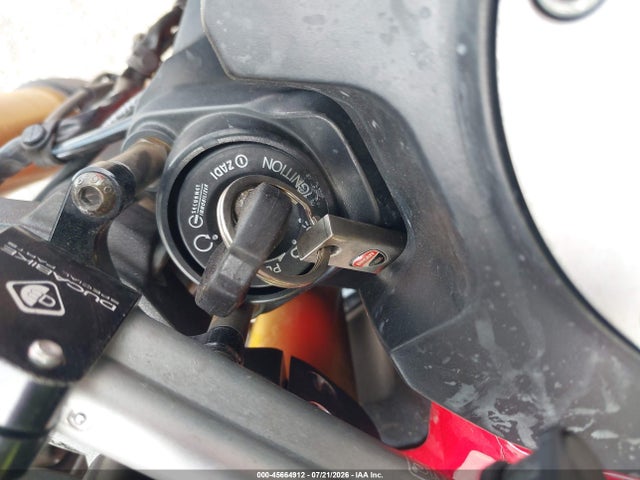 2019 DUCATI HYPERMOTARD 950/950 SP 11