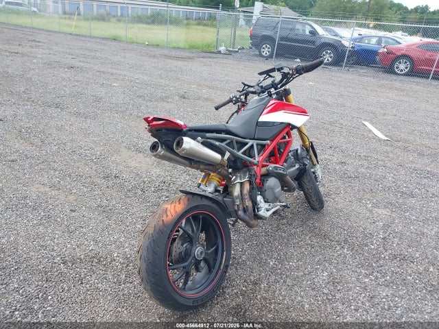 2019 DUCATI HYPERMOTARD 950/950 SP 4