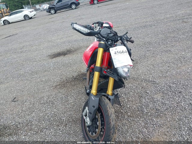 2019 DUCATI HYPERMOTARD 950/950 SP 5