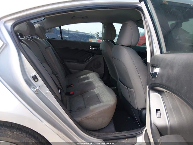 صورة 8 لـ 2014 KIA FORTE LX