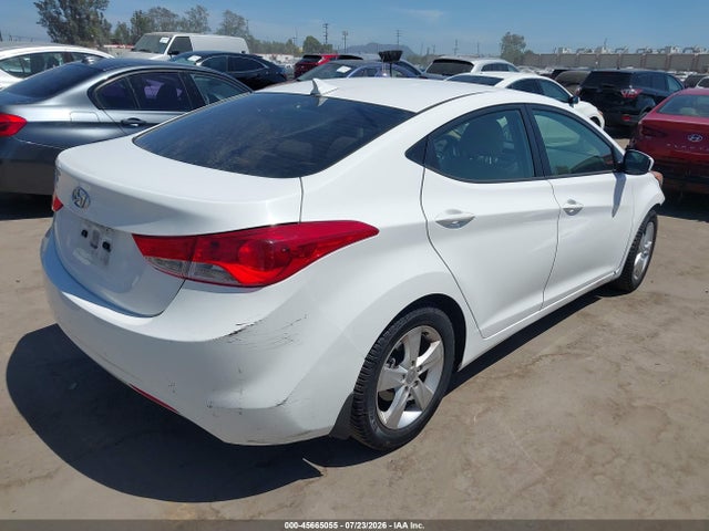 2013 Hyundai ELANTRA GLS — фото 4