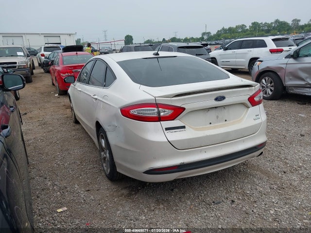 2016 FORD FUSION SE photo 3