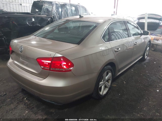 2015 Volkswagen PASSAT 1.8T LIMITED EDITION — фото 4