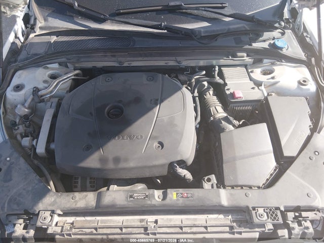 2019 VOLVO S60 T6 MOMENTUM 10