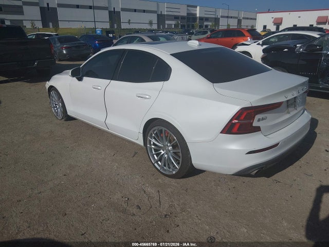 2019 VOLVO S60 T6 MOMENTUM 3