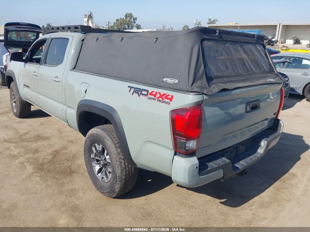 2023 Toyota TACOMA TRD OFF ROAD photo 3