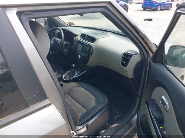 2015 KIA SOUL + 照片 5