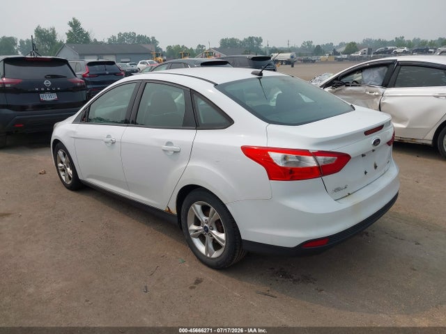 2014 FORD FOCUS SE photo 3