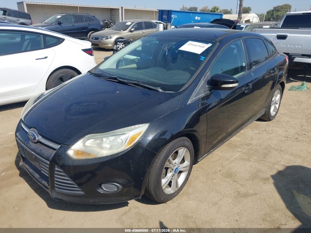 2014 FORD FOCUS SE photo 2