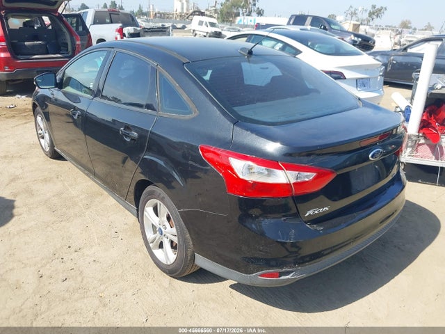 2014 FORD FOCUS SE photo 3