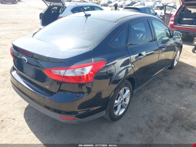 2014 FORD FOCUS SE photo 4