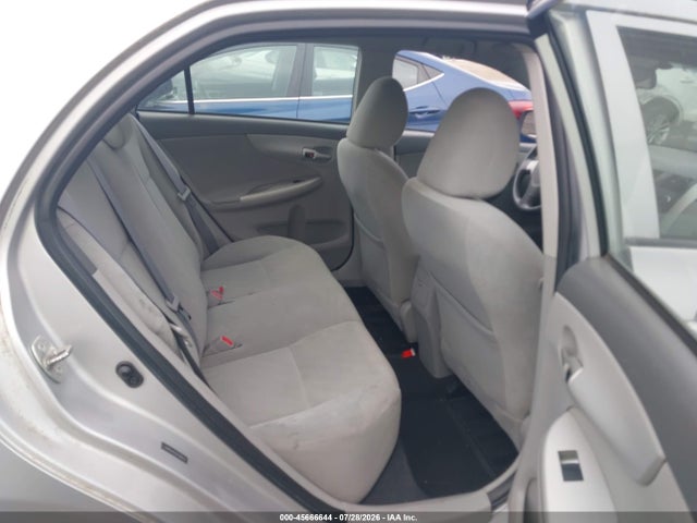 صورة 8 لـ 2010 Toyota COROLLA LE