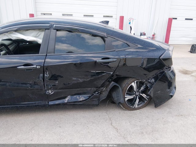 2018 HONDA CIVIC TOURING 6