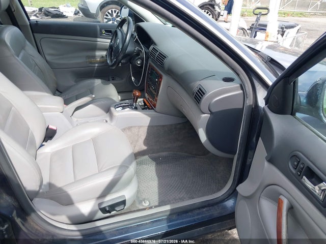 صورة 5 لـ 2005 Volkswagen PASSAT GLX