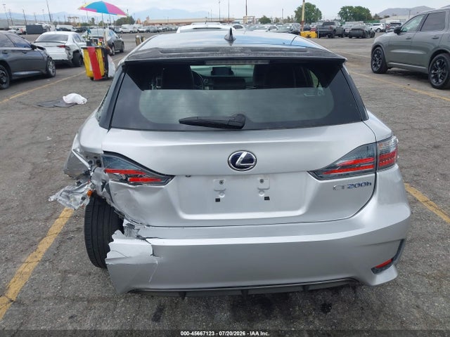 2014 Lexus CT 200H — фото 6