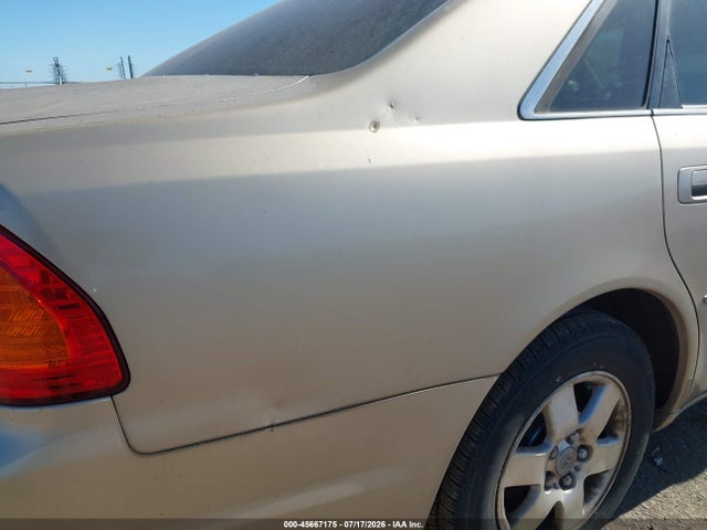 2002 Toyota AVALON XL 照片 6