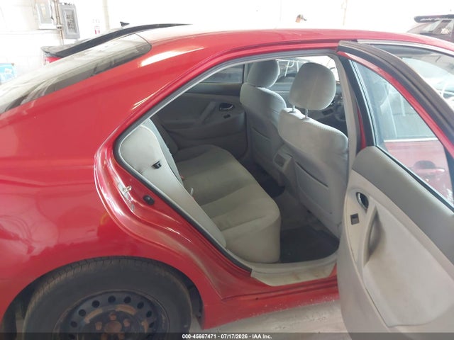 2009 Toyota CAMRY LE photo 8