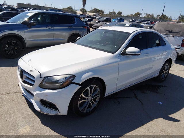 2015 Mercedes-BENZ C 300 4MATIC 照片 2