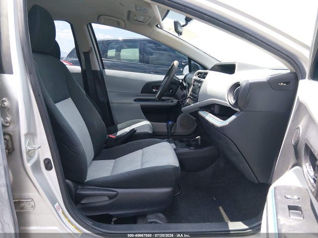 صورة 5 لـ 2012 Toyota PRIUS C TWO