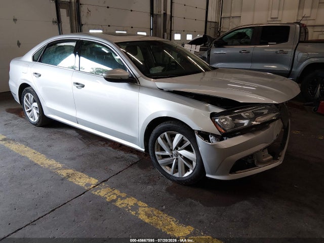 2018 VOLKSWAGEN PASSAT 2.0T SE