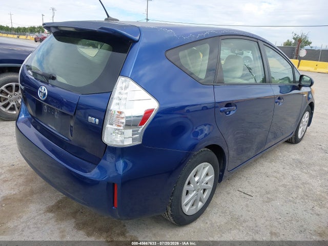 صورة 4 لـ 2012 Toyota PRIUS V THREE