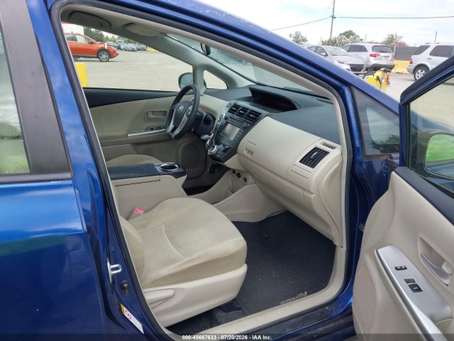 صورة 5 لـ 2012 Toyota PRIUS V THREE