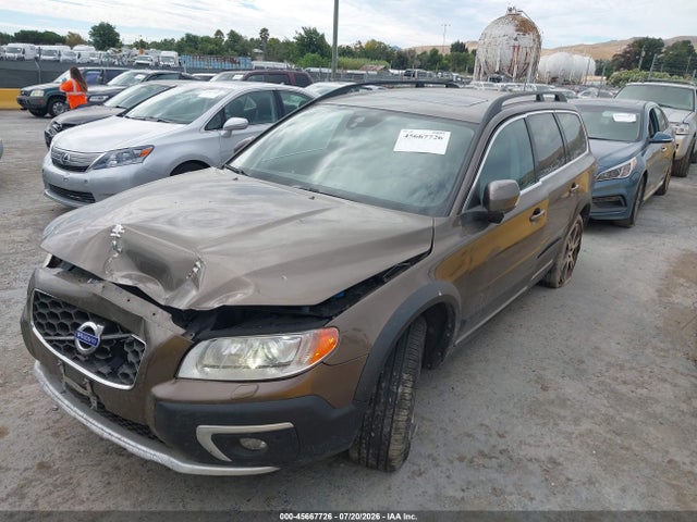 2014 Volvo XC70 T6 PREMIER PLUS — фото 2