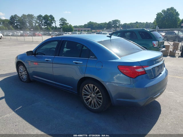 صورة 3 لـ 2011 Chrysler 200 LIMITED