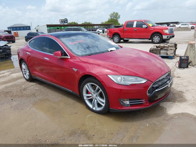 2014 TESLA MODEL S P85