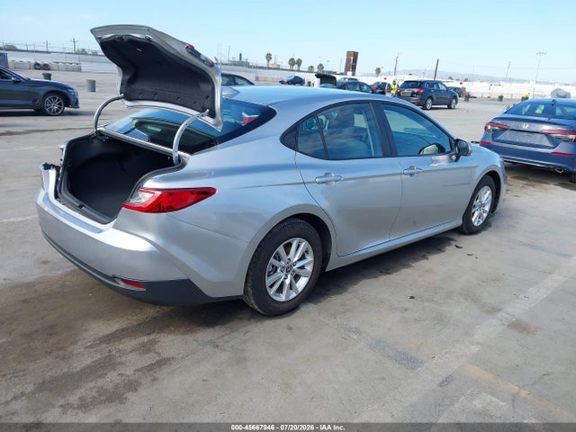 صورة 4 لـ 2025 Toyota CAMRY LE