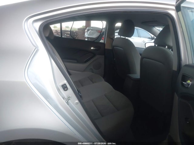 2015 KIA FORTE LX — фото 8