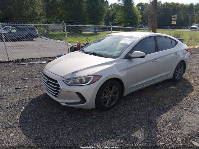2018 Hyundai ELANTRA SEL — фото 2