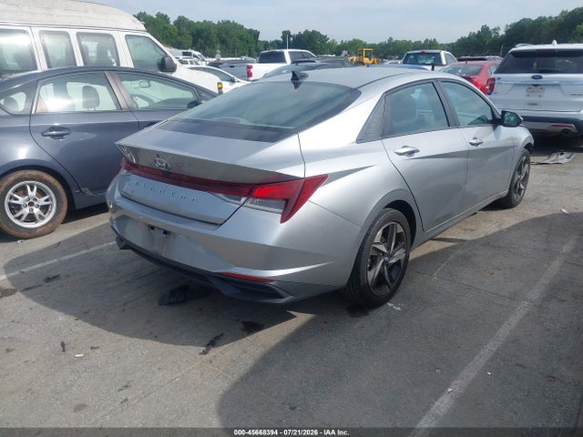 2023 HYUNDAI ELANTRA SEL 4