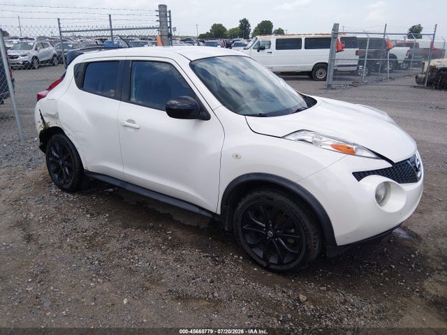 2014 NISSAN JUKE S