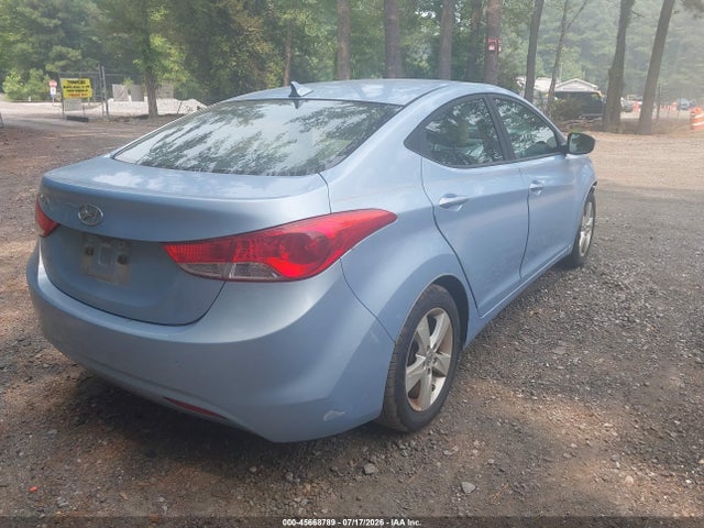 2013 Hyundai ELANTRA GLS — фото 4