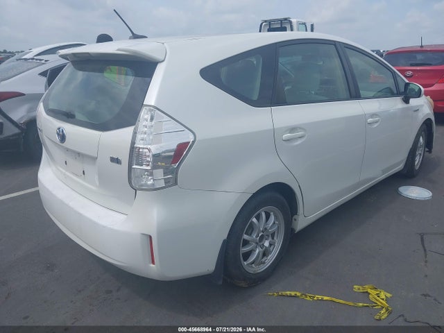 صورة 4 لـ 2012 Toyota PRIUS V THREE
