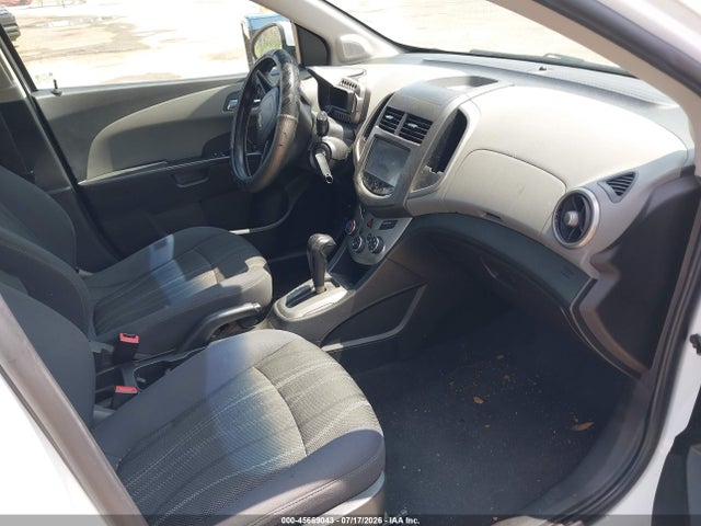 صورة 5 لـ 2016 Chevrolet SONIC LT AUTO