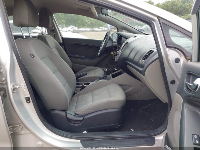 صورة 5 لـ 2016 KIA FORTE LX