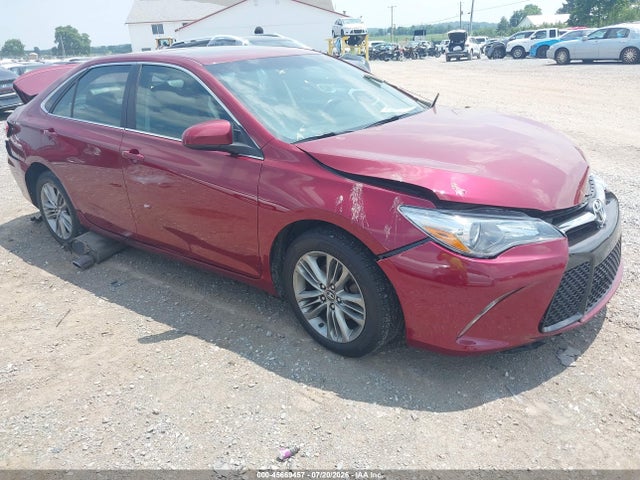 2015 TOYOTA CAMRY SE