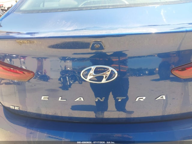 صورة 6 لـ 2020 Hyundai ELANTRA SE