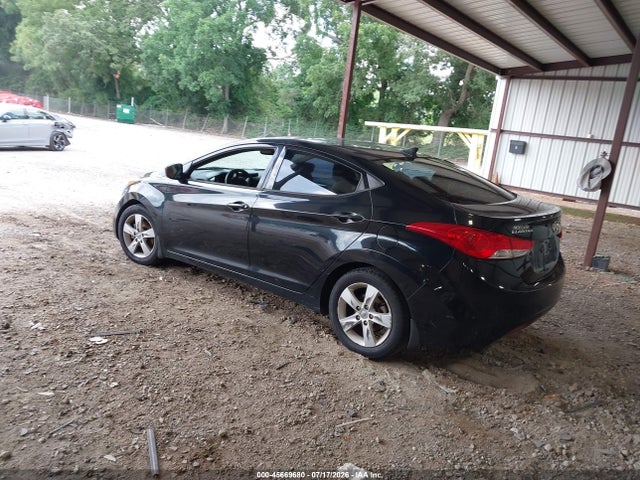 2013 Hyundai ELANTRA GLS 照片 3