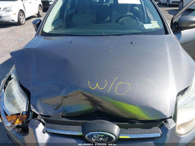 2013 FORD FOCUS SE 照片 10