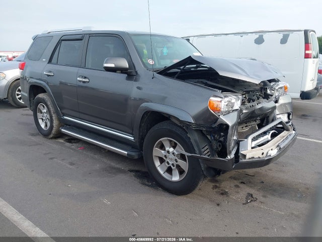 2011 TOYOTA 4R SR5 V6