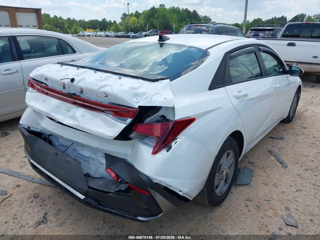 صورة 4 لـ 2025 Hyundai ELANTRA SE