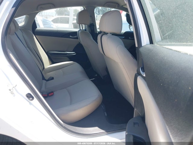 صورة 8 لـ 2017 Honda CIVIC LX