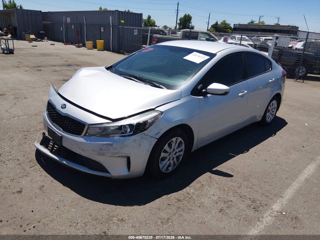 2017 KIA FORTE LX — фото 2
