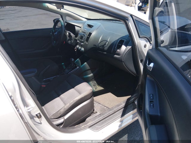 2017 KIA FORTE LX — фото 5