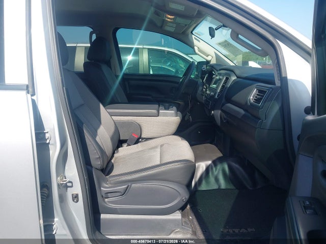 2019 Nissan TITAN S 照片 5